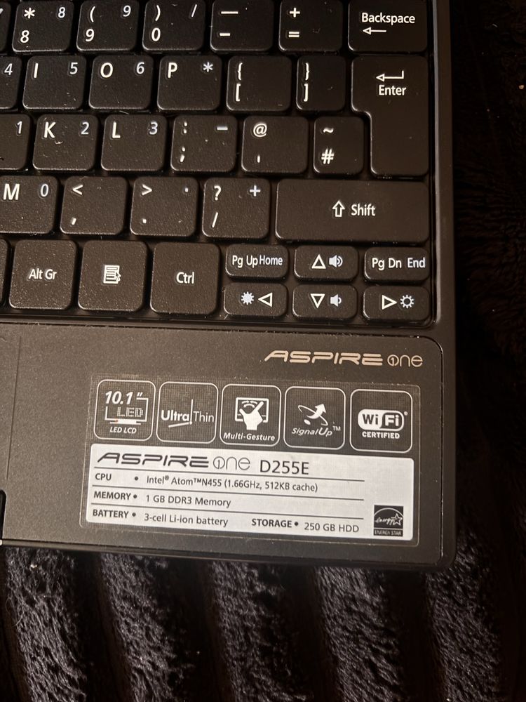 sprzedam mini laptop acer