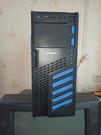 Продам компьютер I5-4460+GTX 950.