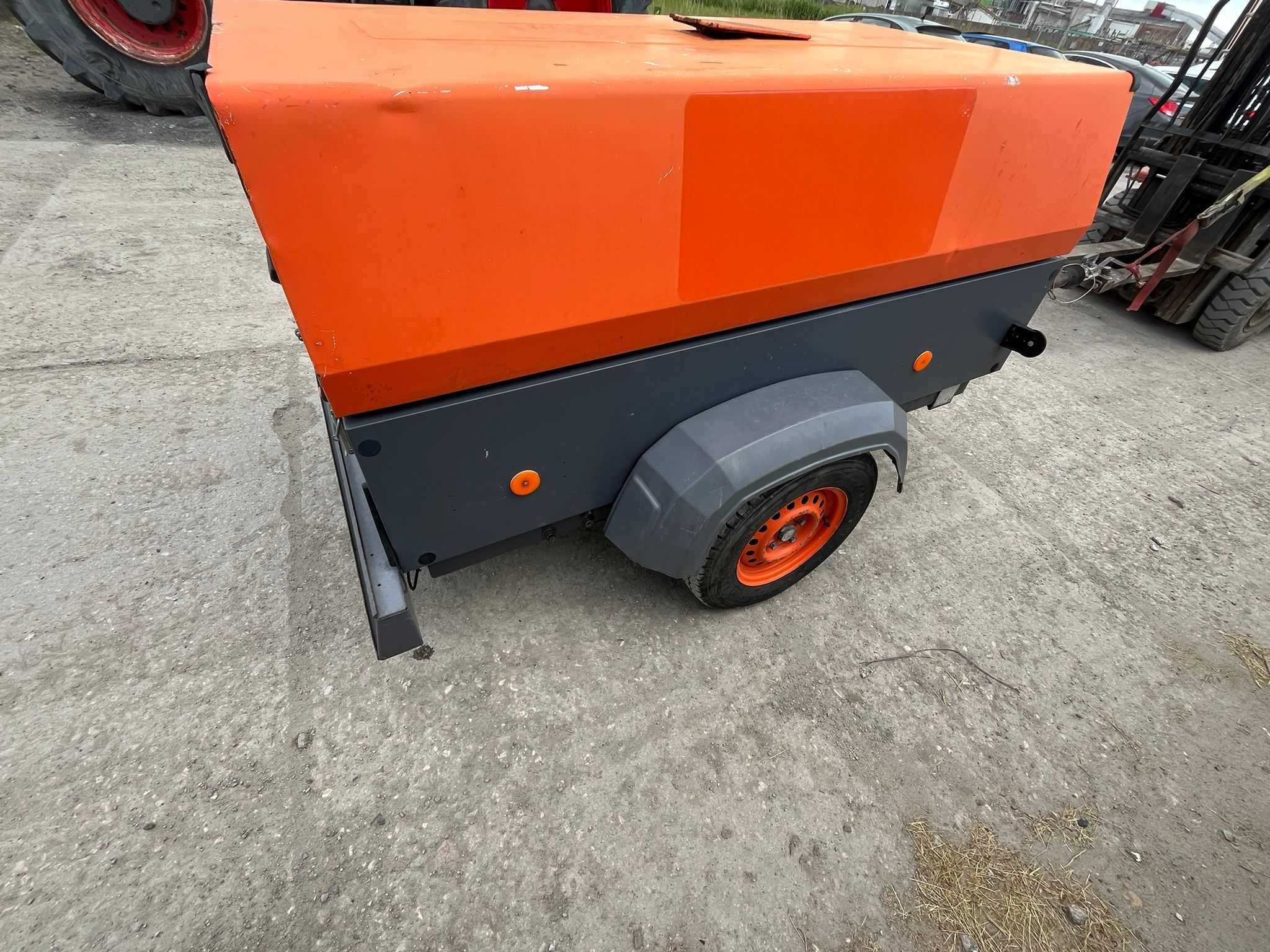 Kompresor mobliny Atlas Copco XAS 97 - 2011 r z osuszaczem