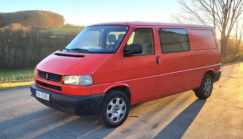 Volkswagen Transporter T4 LIFT 2002 LONG 2,5 TDI 102KM MA MOC 6 osób