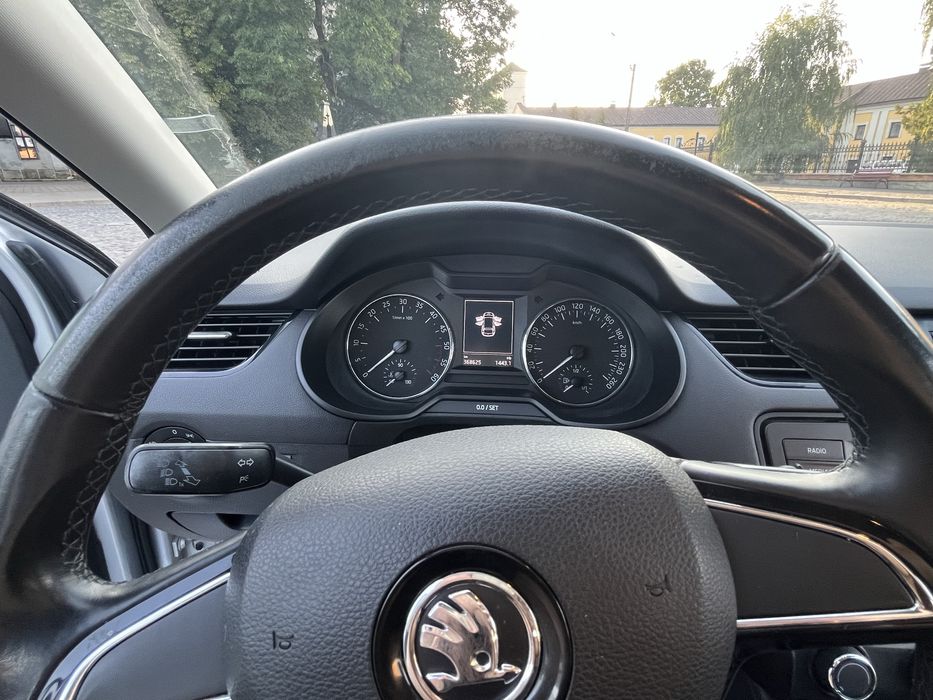 Автомобіль Skoda Octavia 2014 1.6 tdi універсал Шкода Октавія Дизель