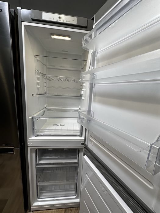 Холодильник BAUKNECHT,привезений з Німеччини.