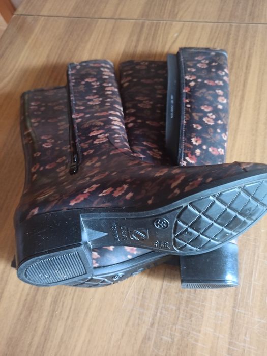 Резинові  чоботи.