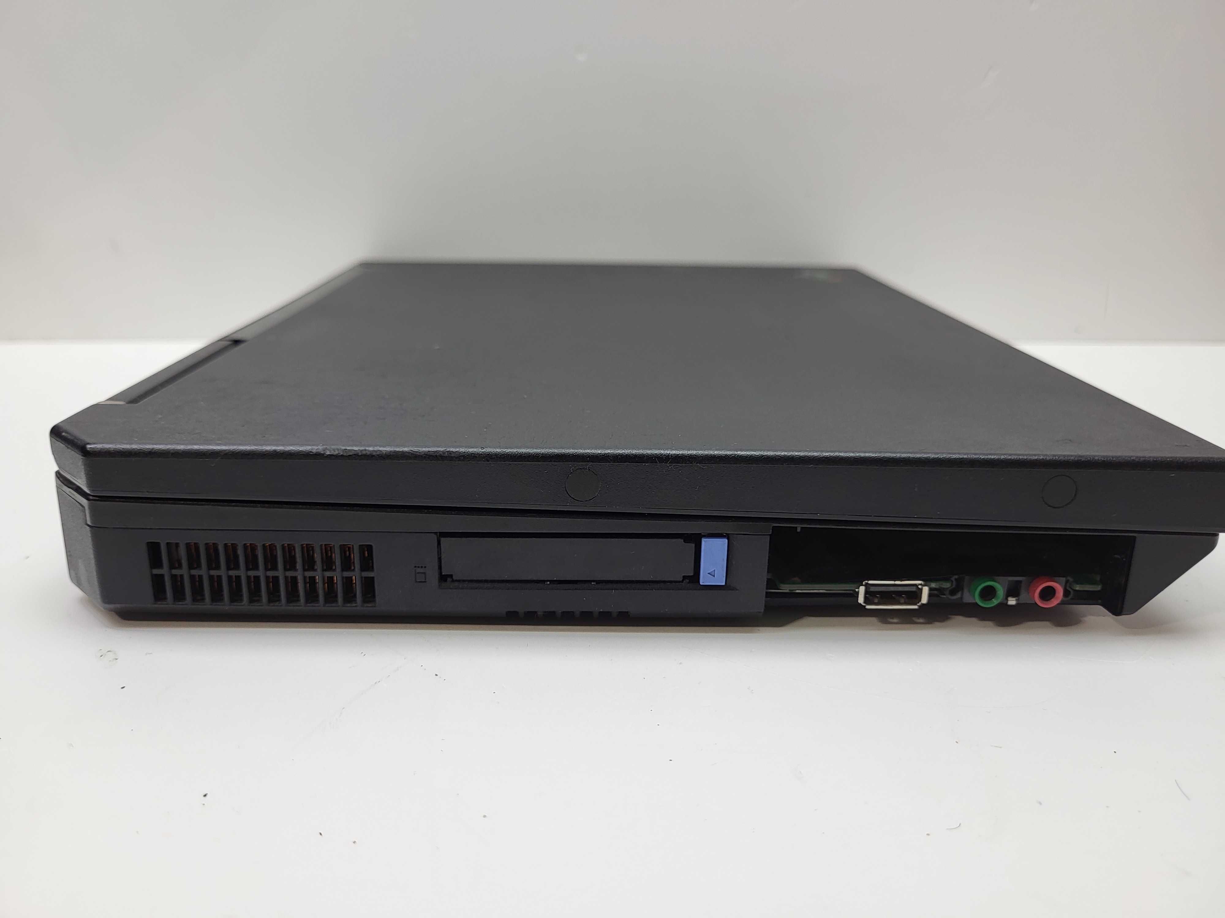Laptop IBM R40e nietestowany