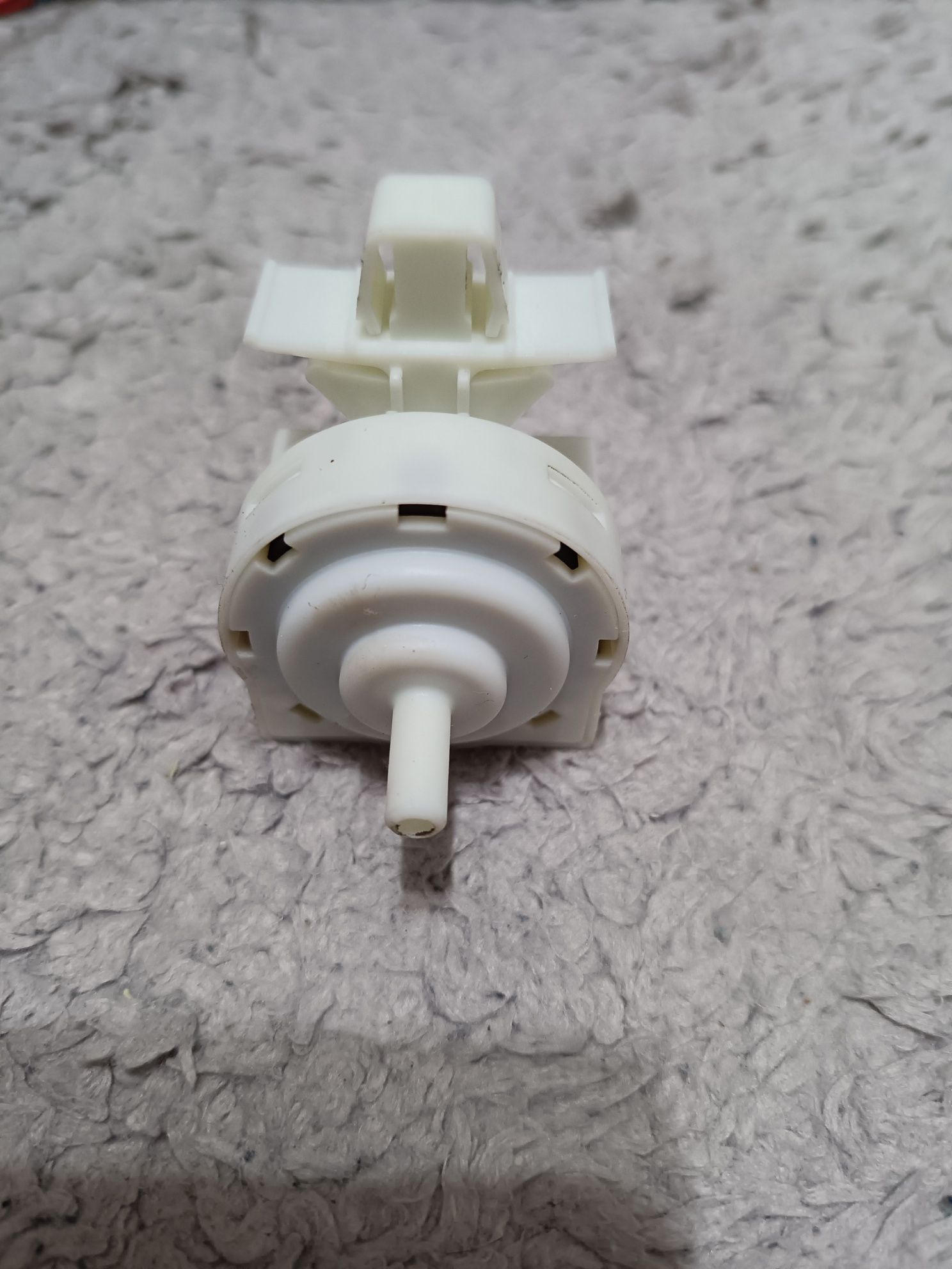 Hydrostat do pralki Electrolux EWT11366HGW