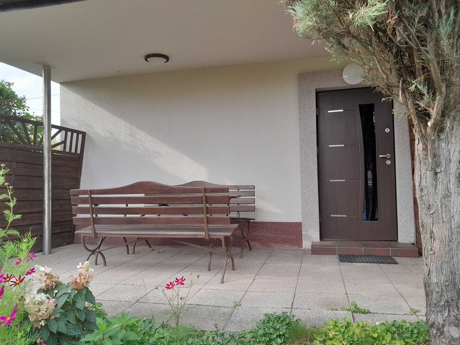 Wynajem mieszkania dla jednej osoby w domu z ogrodem