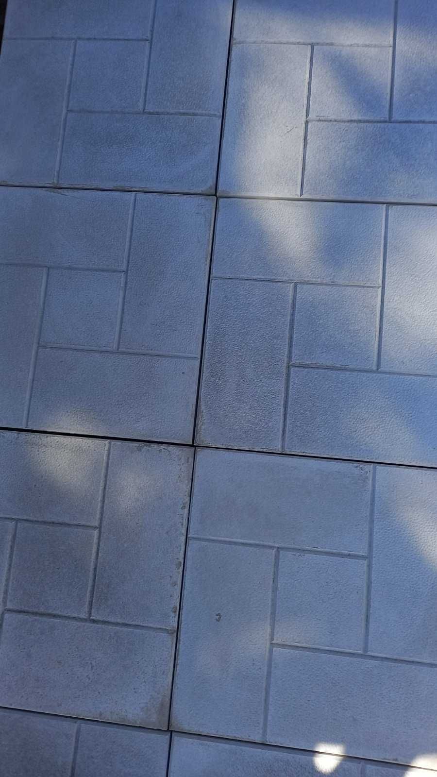 Продаю тротуарную плитку 30×30×3 см и 40×40×5 см—в ассортименте, Днепр