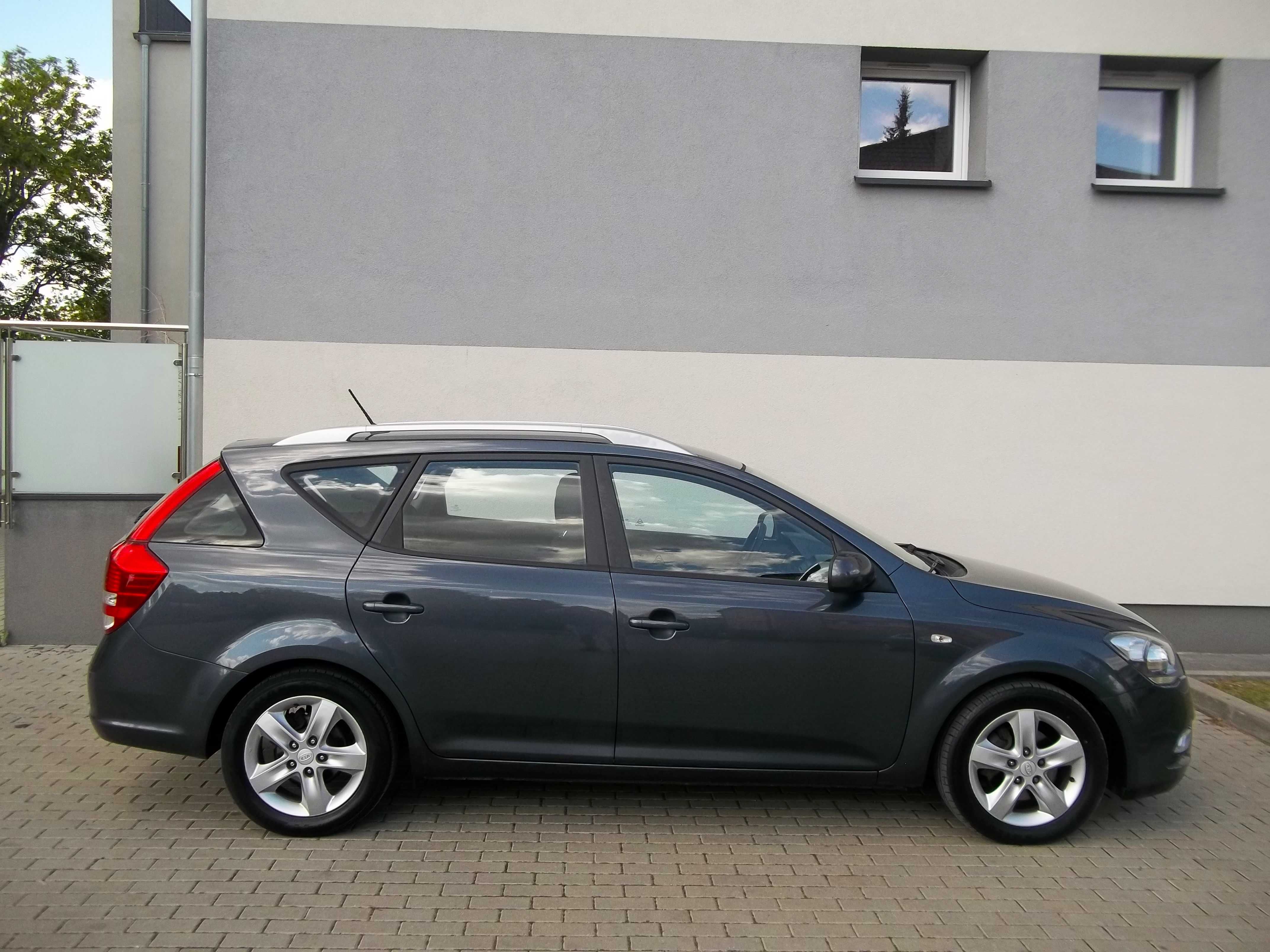 1.6 CRDI* ALU* *Bezwypadkowy* *Wyposażony* *SERWIS* *STAN PERFEKCYJNY*