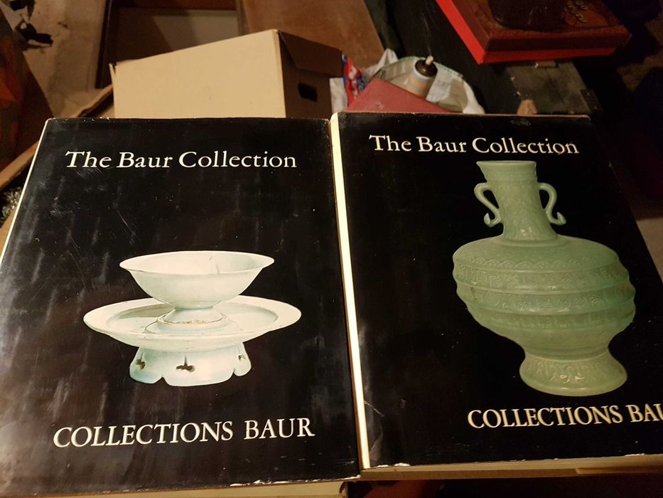 6 livros de arte e antiguidades.