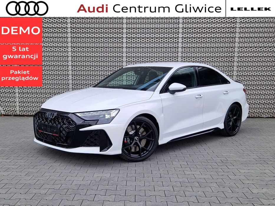 Audi RS3 Sportback TFSI Quattro S tronic Samochód demonstracyjny