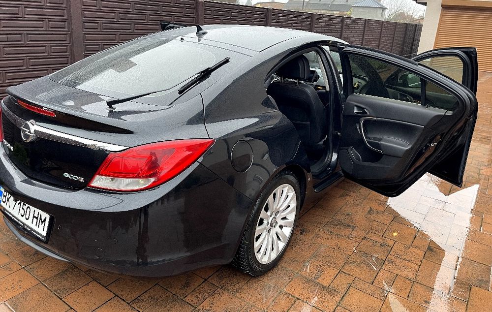Opel Insignia EcoFlex 2,0 CDTi дизель 2010 року