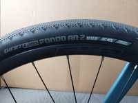 Gravel Giant Gavia Fondo AR 2 Tubeless 700C X 40 Opona żwirowa