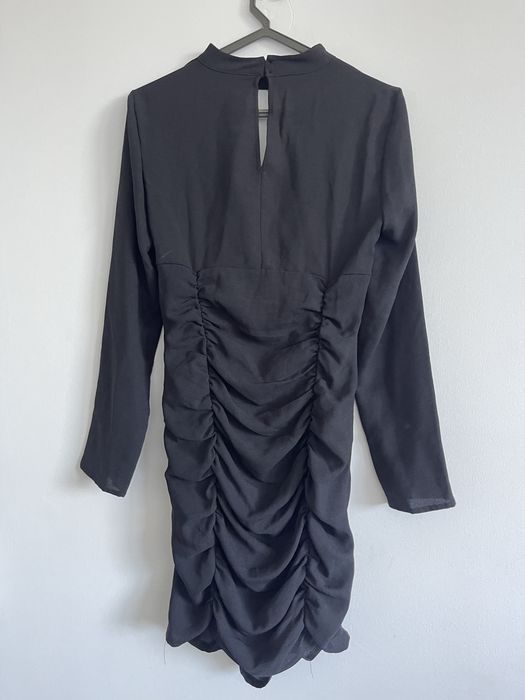 Vestido preto curto