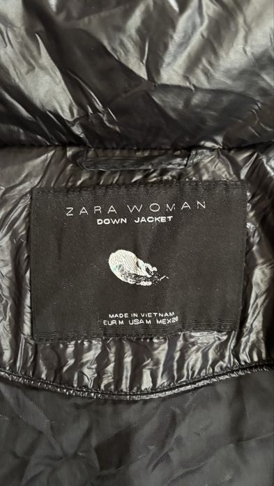 Жіноча пухова куртка ZARA. Розмір М