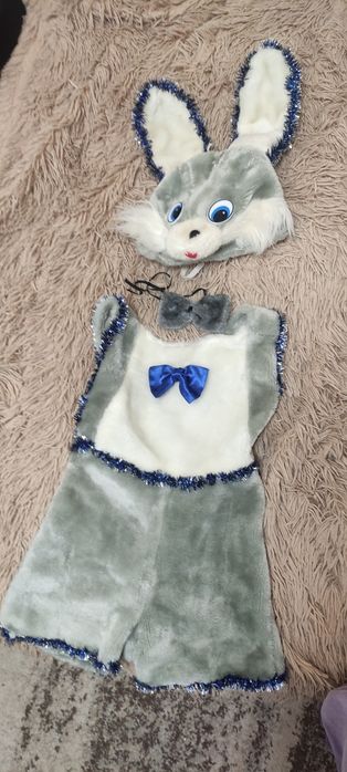 Новорічний костюм зайчика