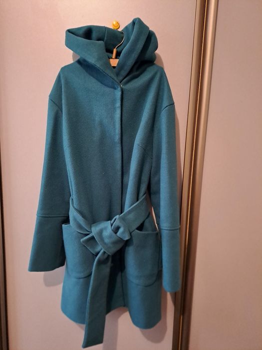 Жіноче пальто на холодну осінь чи весну