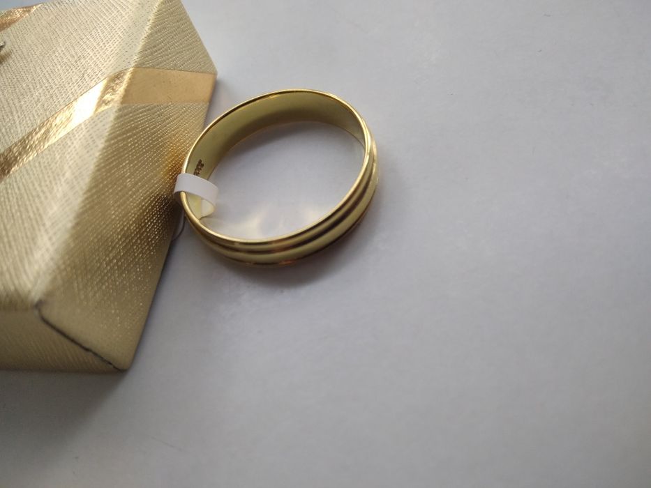 Złota gładka obrączka złoto 333 rozm. 24   67