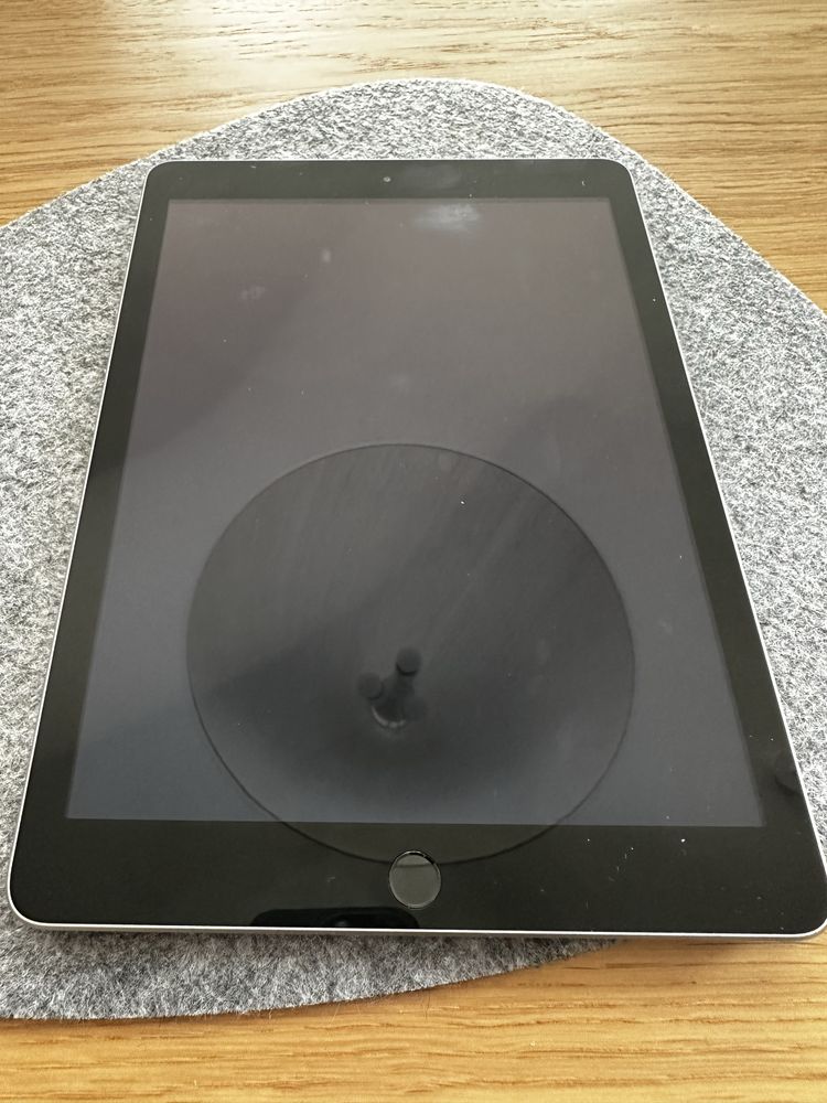 Ipad 32GB 5 generacja