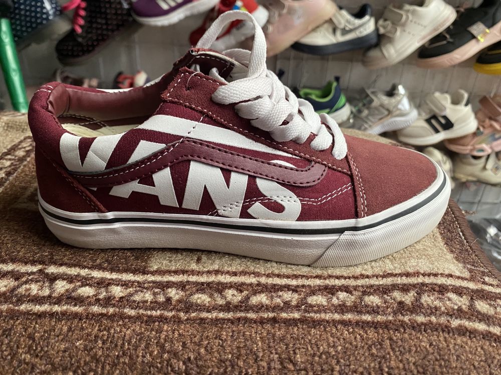 продаж кеди Vans