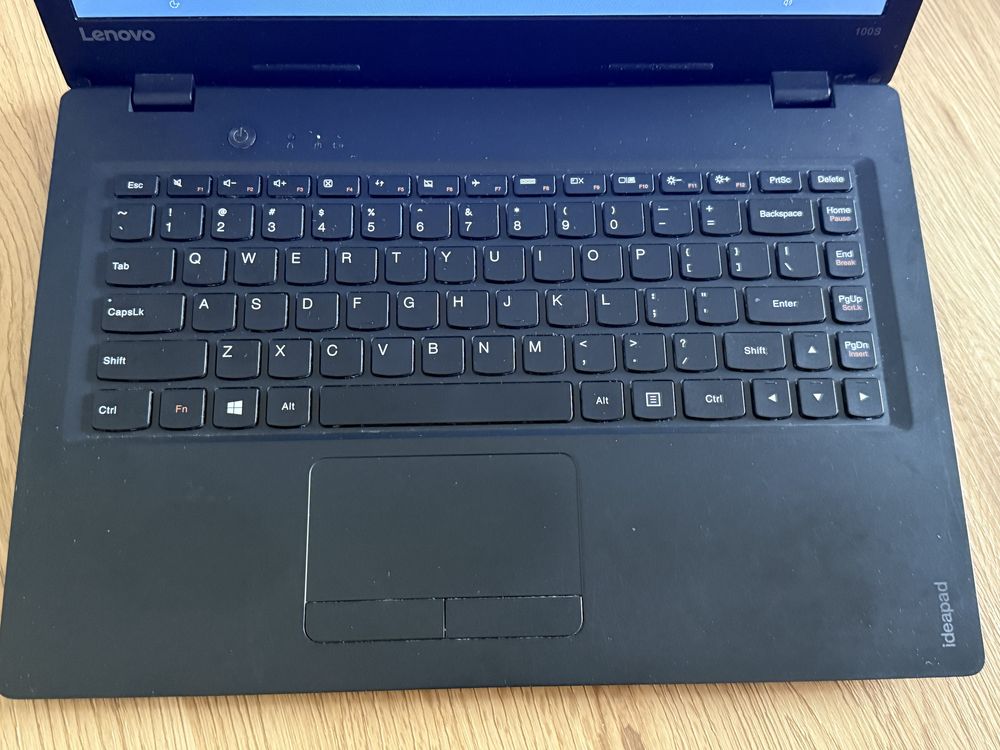Sprzedam laptop Lenovo IdeaPad 100S – lekki i kompaktowy!