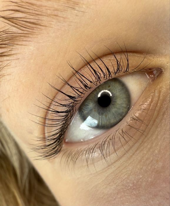 Ламінуваня вій , брів