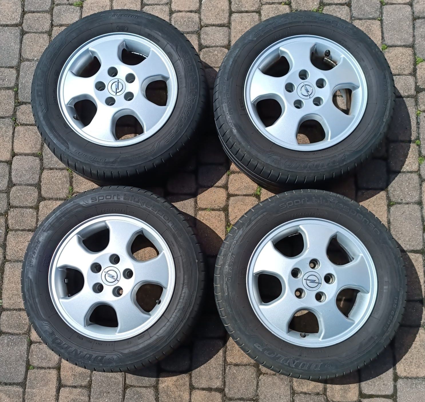 Koła alufelgi opel zafira opony 195x65x15