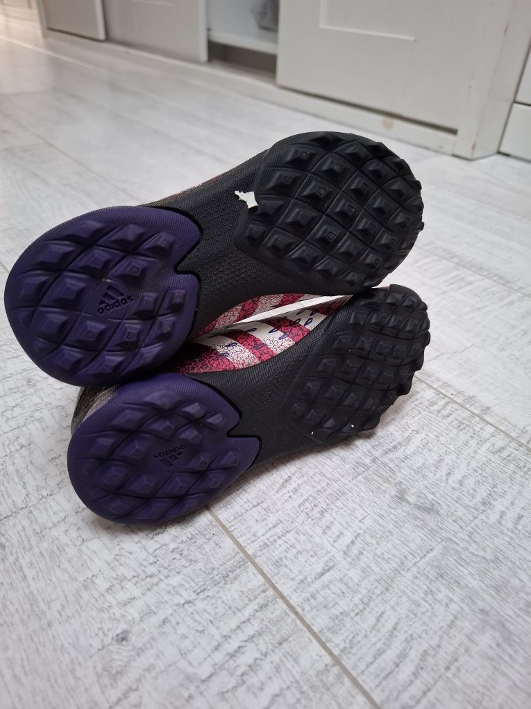 Turfy lanki buty do piłki nożnej na skarpecie adidas predator kultowe