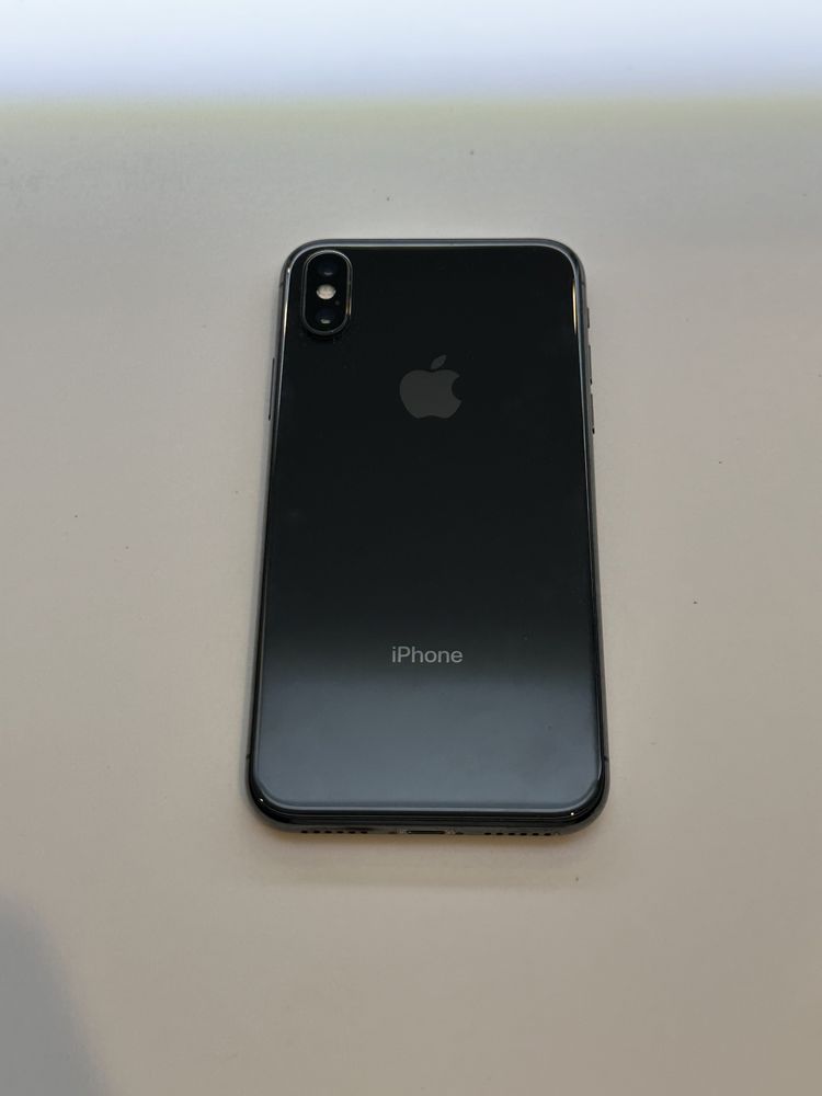 iPhone X 256gb……..