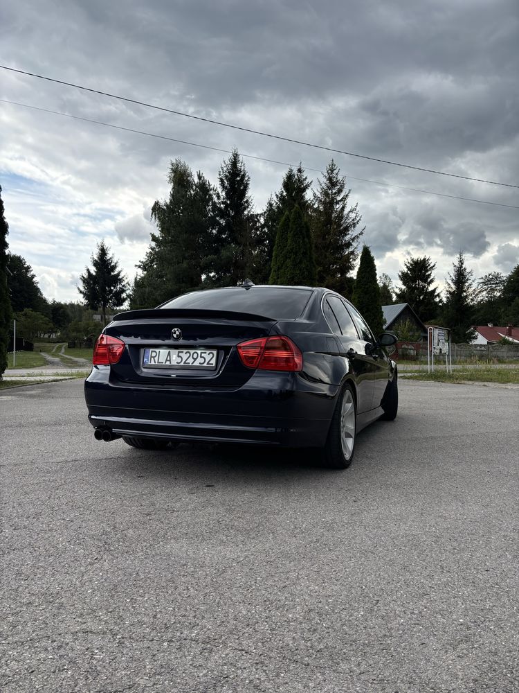 BMW E90 325i LPG Monacoblau
