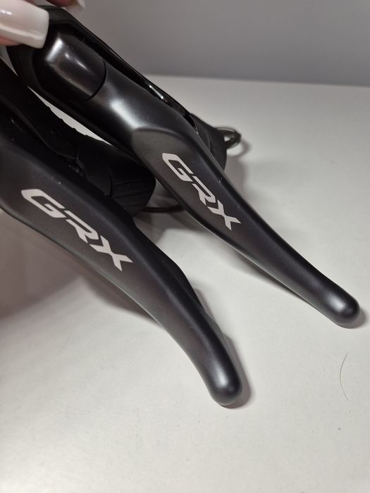 Klamkomanetki hydrauliczne Shimano GRX ST-RX-820 2/12s