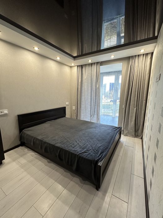 Сдам до Лета. Спальня и кухня-студия в р-не гориполкома