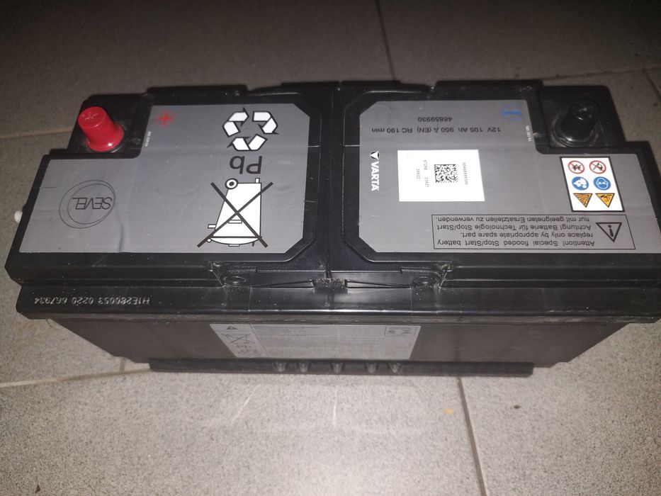 Akumulator Varta 12V 105Ah 950A