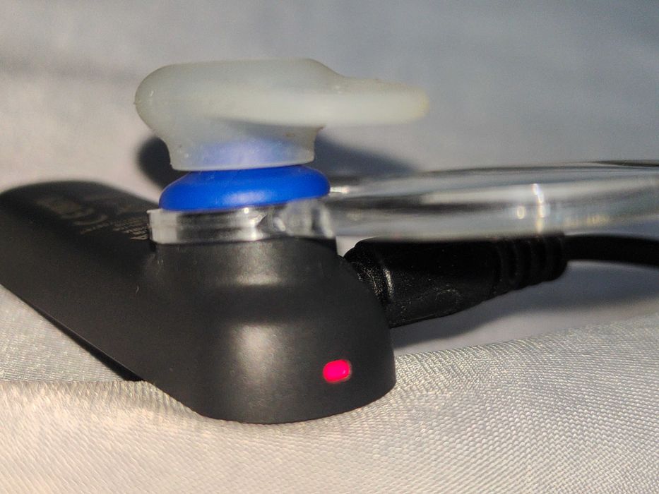 Bluetooth-гарнитура Nokia BH-108 c зарядкой