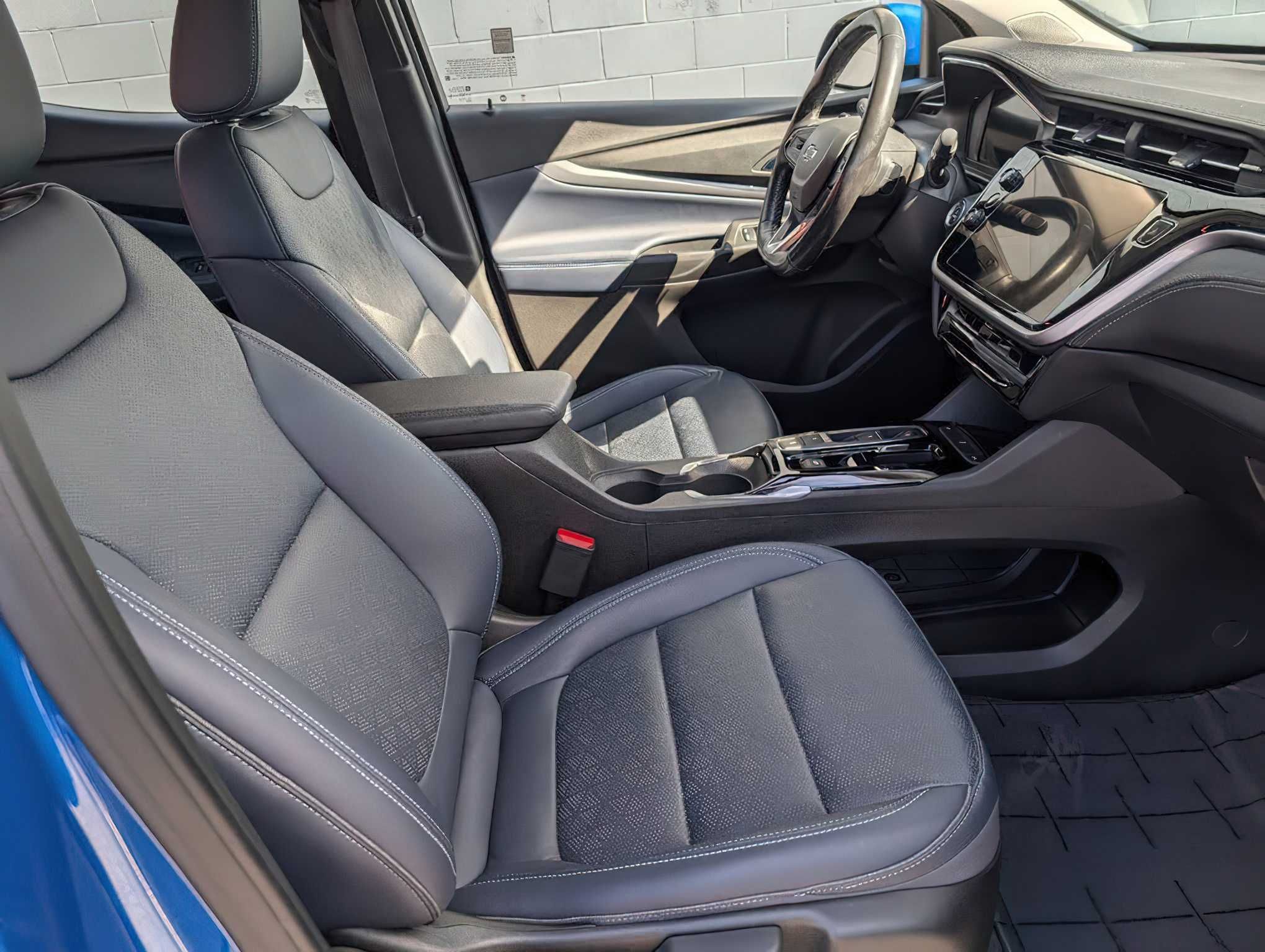 2022 Chevrolet Bolt EUV LT