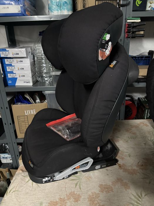 Cadeira auto BESAFE Izi Up Fix