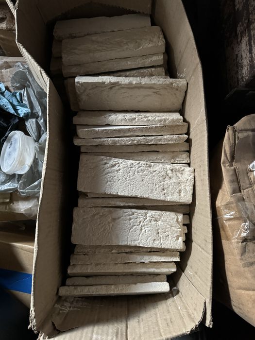 Продам облицовочную гипсовую плитку под кирпич