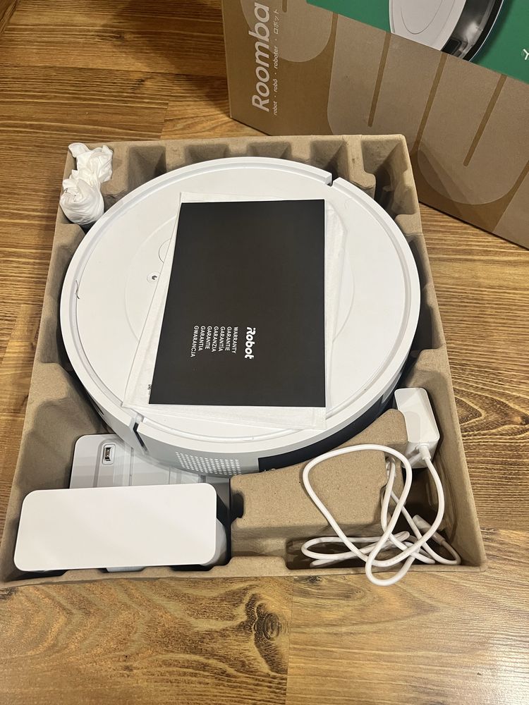 Irobot roomba combo essential