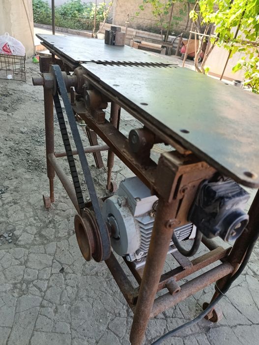 Станок строгальний по дереву