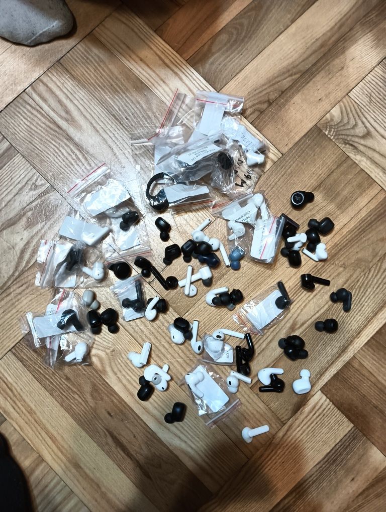 Mix elektroniki słuchawki 80 sztuk