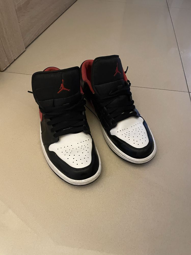 Buty Air Jordan 1 low rozmiar 42.5
