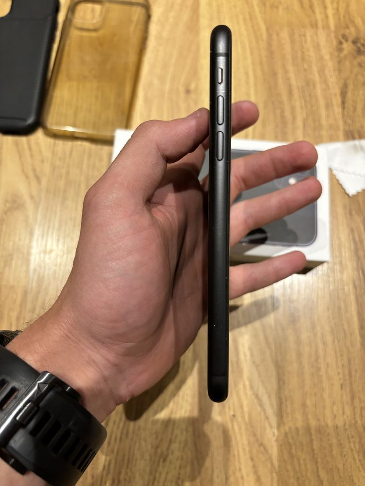 Iphone 11 Black 64gb stan celujacy