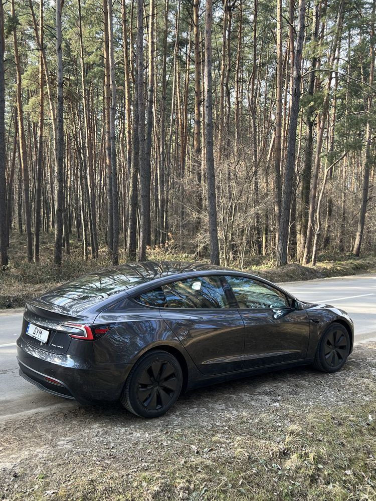 Прокат Tesla Highland, Model 3. Оренда під виплату