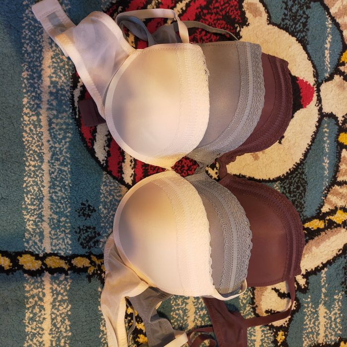 Продам нові бюстгальтери