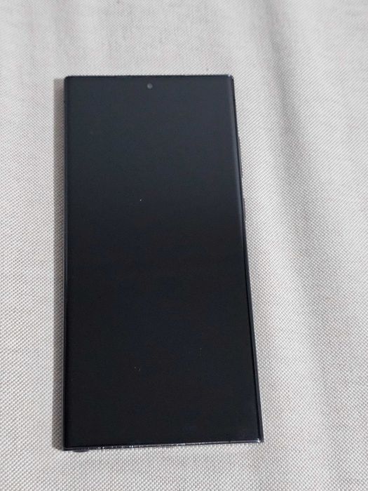 Samsung S23Ultra 256gb.