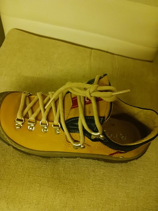 Buty sportoweżółte 38roz.