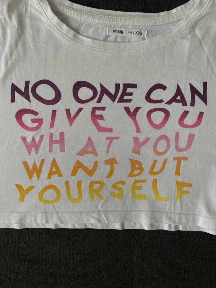 Crop top z napisem, rozmiar XXS