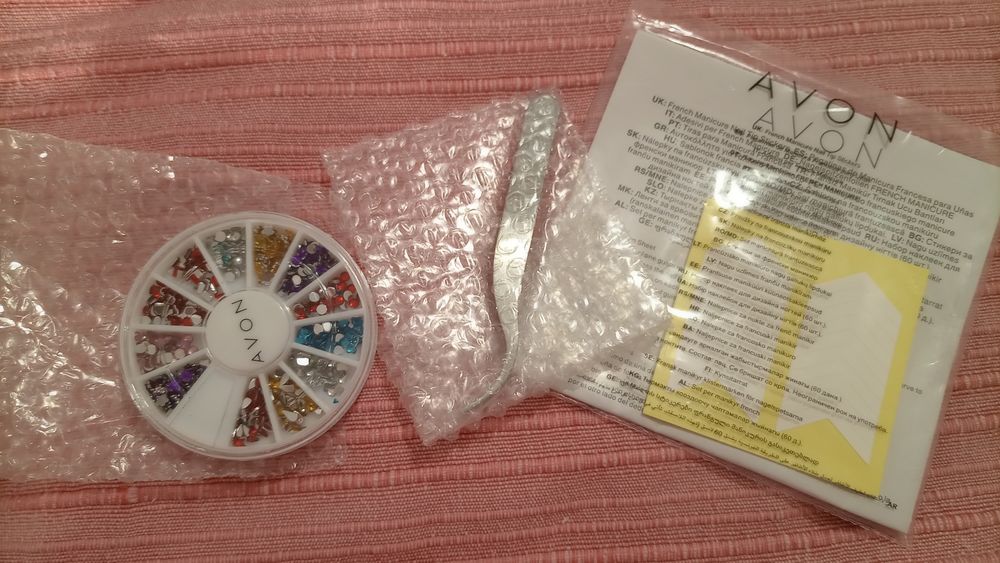 Vários produtos Avon, desde...