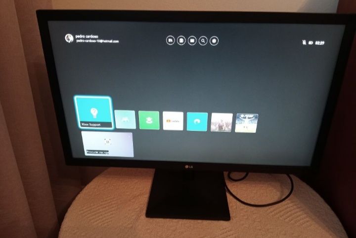 Xbox serie S , cadeira gaming e erca