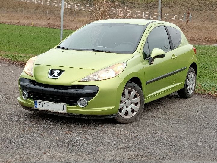 Peugeot 207 1.4 benzyna 2007r.