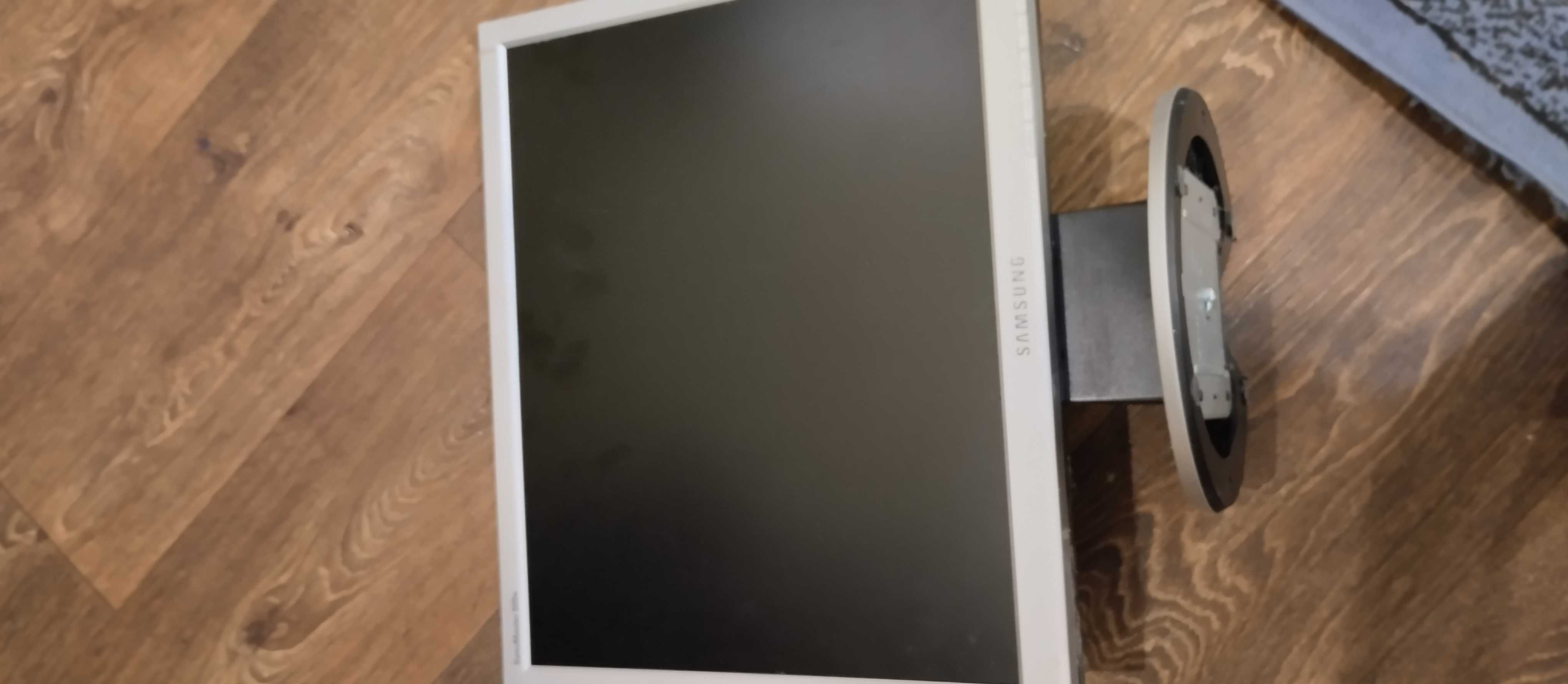 Монитор Samsung 920n